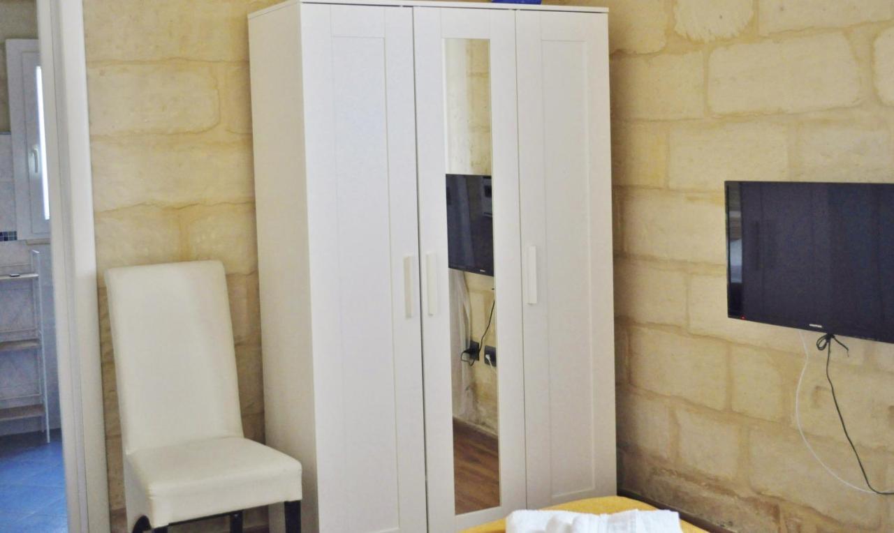 B&B Lecce Holidays エクステリア 写真