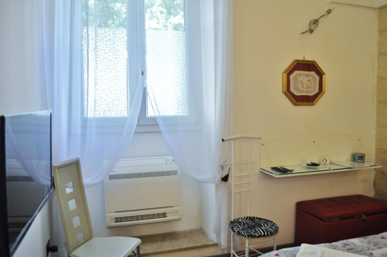 B&B Lecce Holidays エクステリア 写真